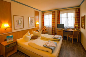 Отель Hotel Zur Linde  Хохэнлинден